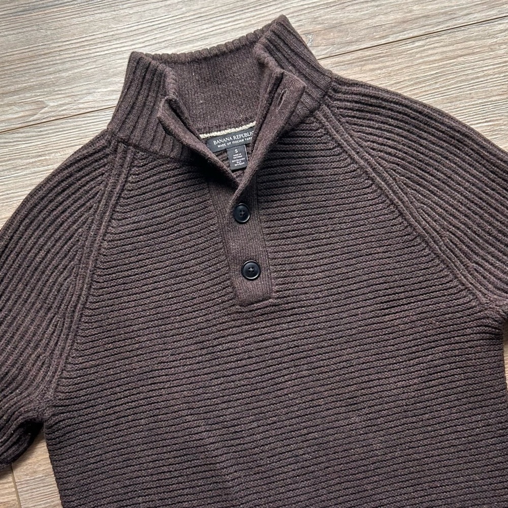 Banana Republic | Chunky Knit Italian Yarn Sweater in Chocolate Brown (Small) - Picture 7 of 15